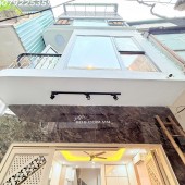 Bán Nhà! Văn Chương. Đống Đa. 27-30m x 4 tầng. Mặt Tiền 5m. Giá bán 7.5 tỷ.